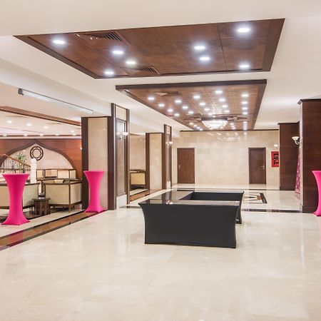 크라운 플라자 안탈리아 호텔 외부 사진 Lobby