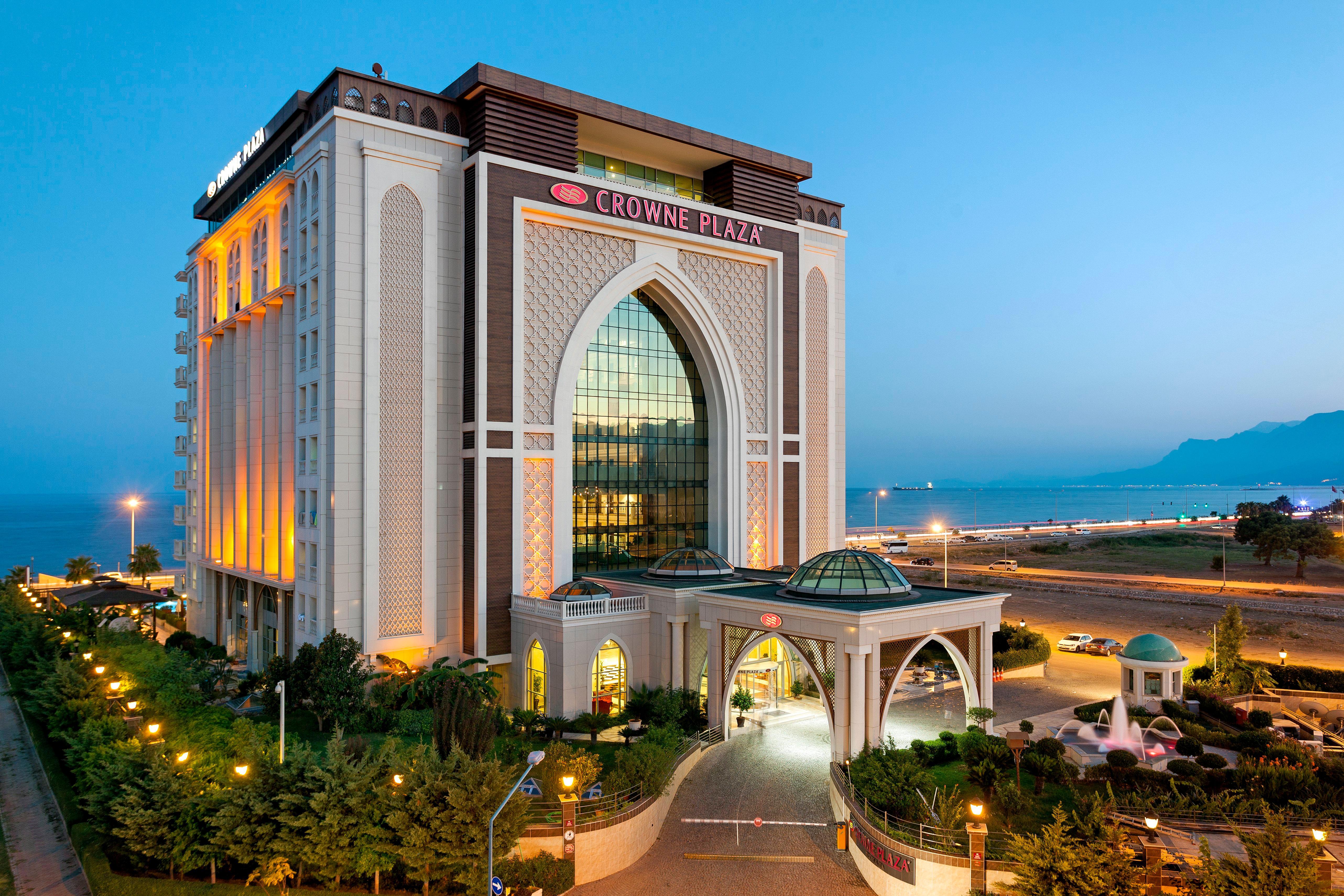 크라운 플라자 안탈리아 호텔 외부 사진 Crown Plaza Hotel